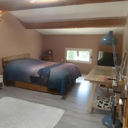 Entre Vignes Et Garrigues Laudun